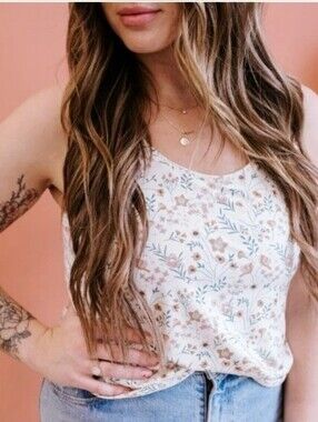 Jax and Lennon Women’s Floral Scoop Neck Cropped Tank Top
